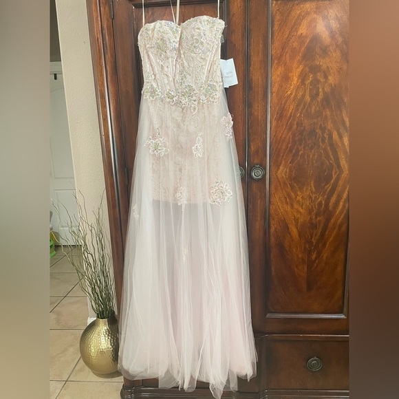 GIGI by LA FEMME Light Pink Strapless Sweetheart Corset Sheer Gown - Picture 3 of 17